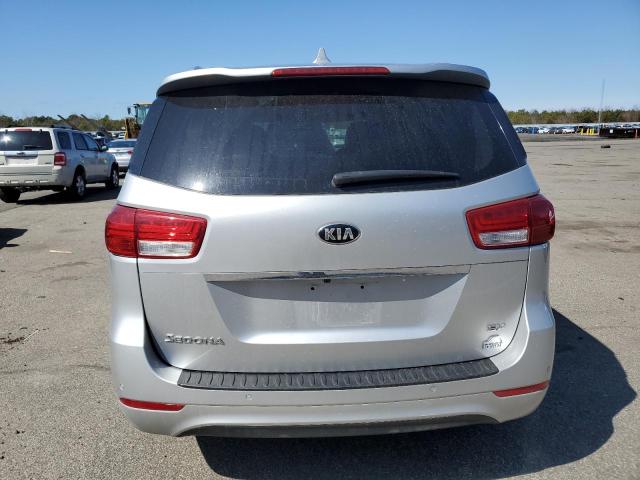 Мінівени KIA All Models 2017 Сріблястий