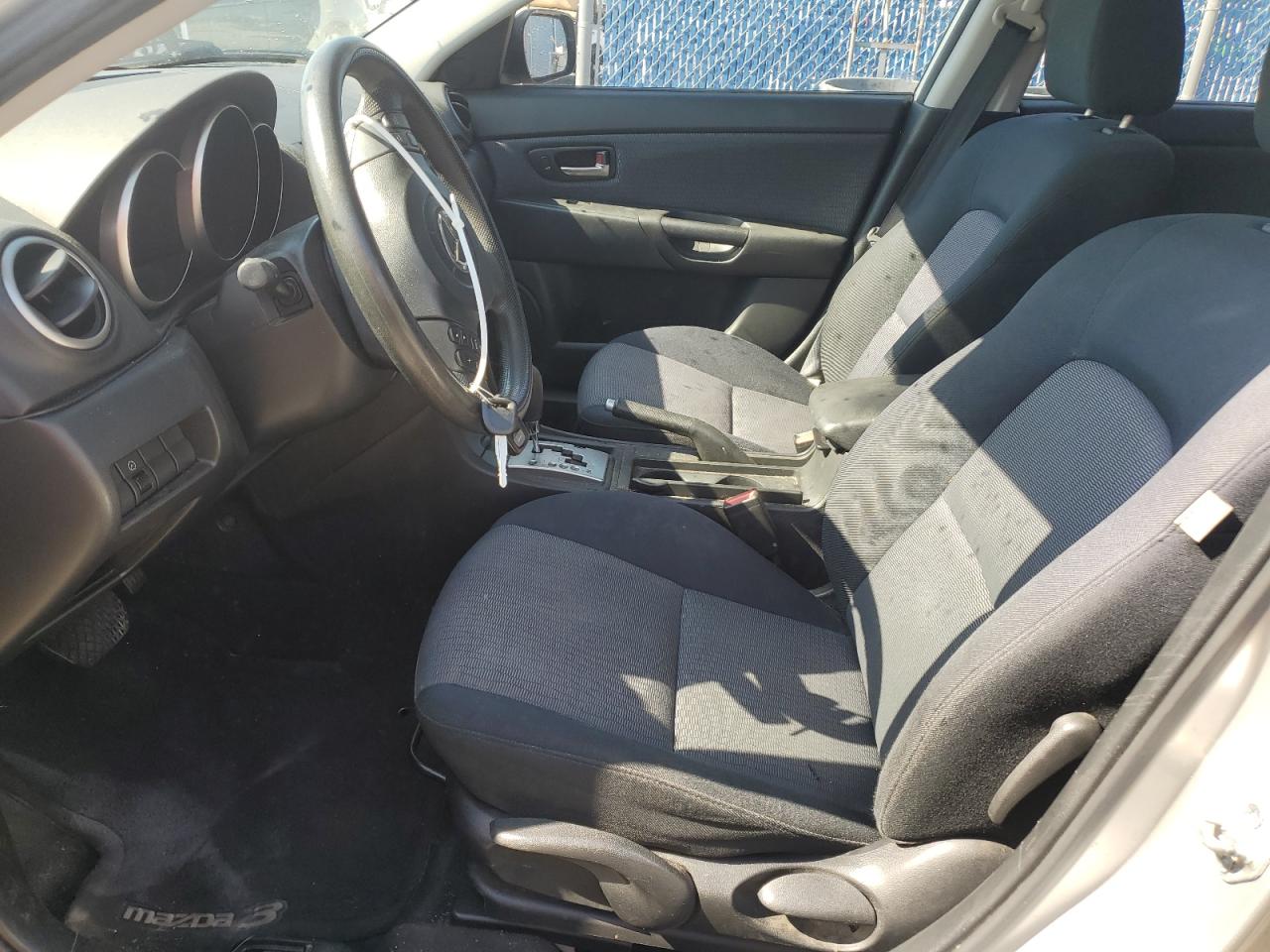 2007 Mazda 3 I VIN: JM1BK32F771749839 Lot: 53635025