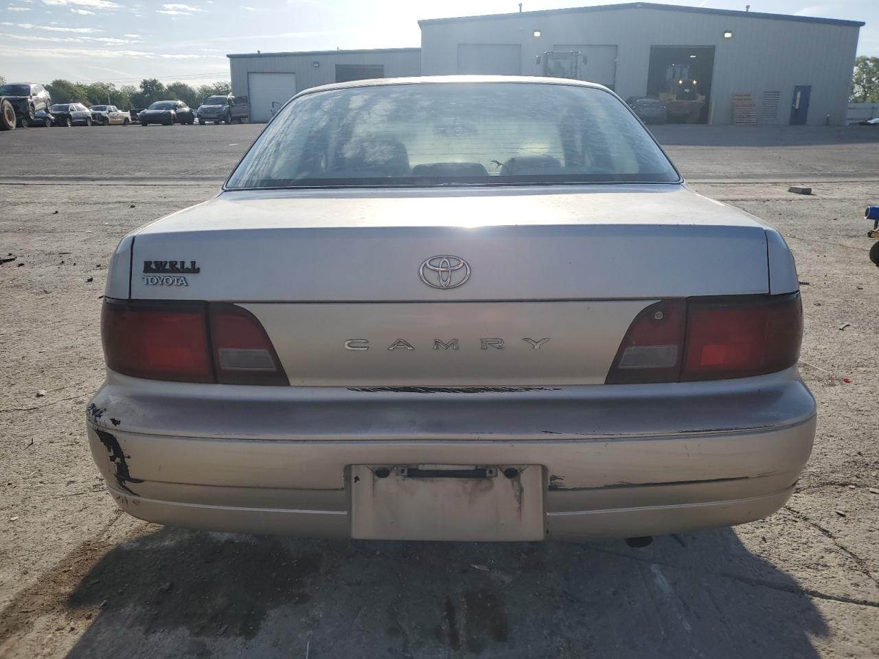 1996 Toyota Camry Dx VIN: 4T1BG12K2TU665547 Lot: 54147855