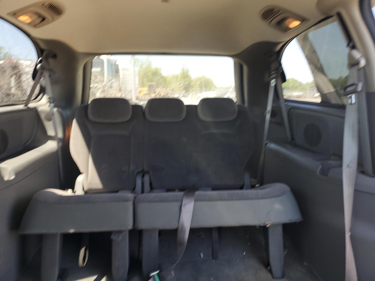 2005 Dodge Grand Caravan Sxt VIN: 2D4GP44L75R374028 Lot: 54701835