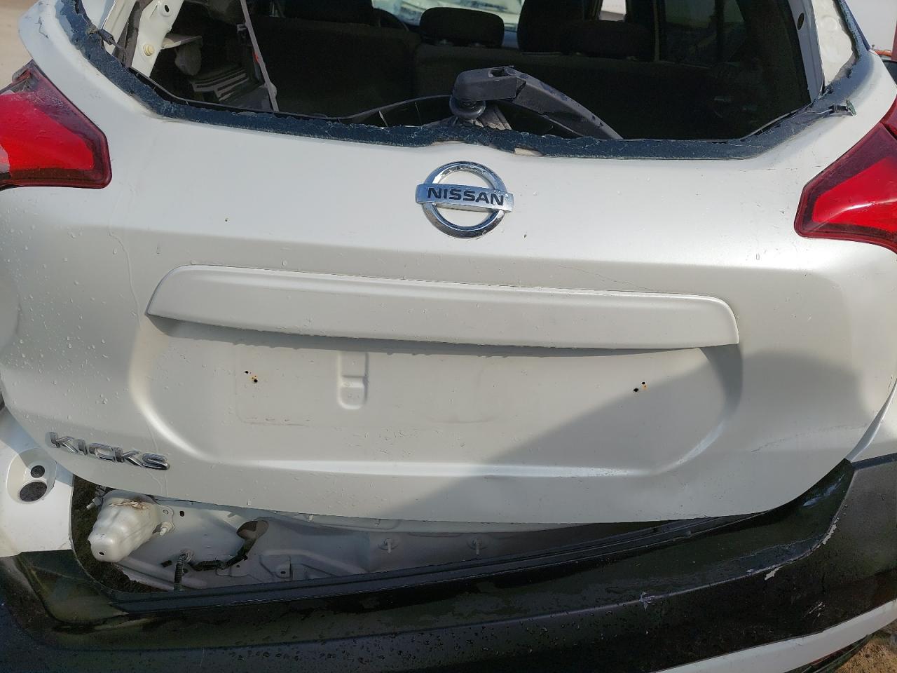 3N1CP5C93KL504549 - 2019 Nissan Kicks - #undefined