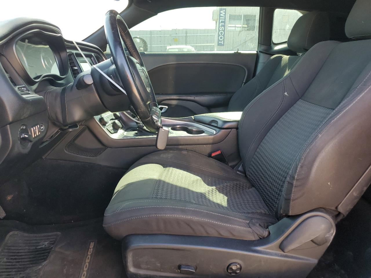 2015 Dodge Challenger Sxt VIN: 2C3CDZAG1FH851153 Lot: 51672995