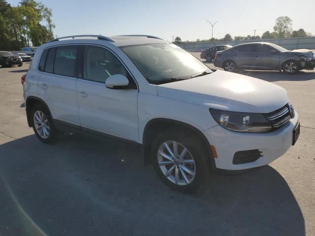  VOLKSWAGEN TIGUAN 2017 White