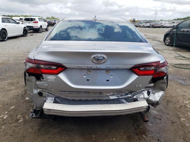  TOYOTA CAMRY 2021 Srebrny