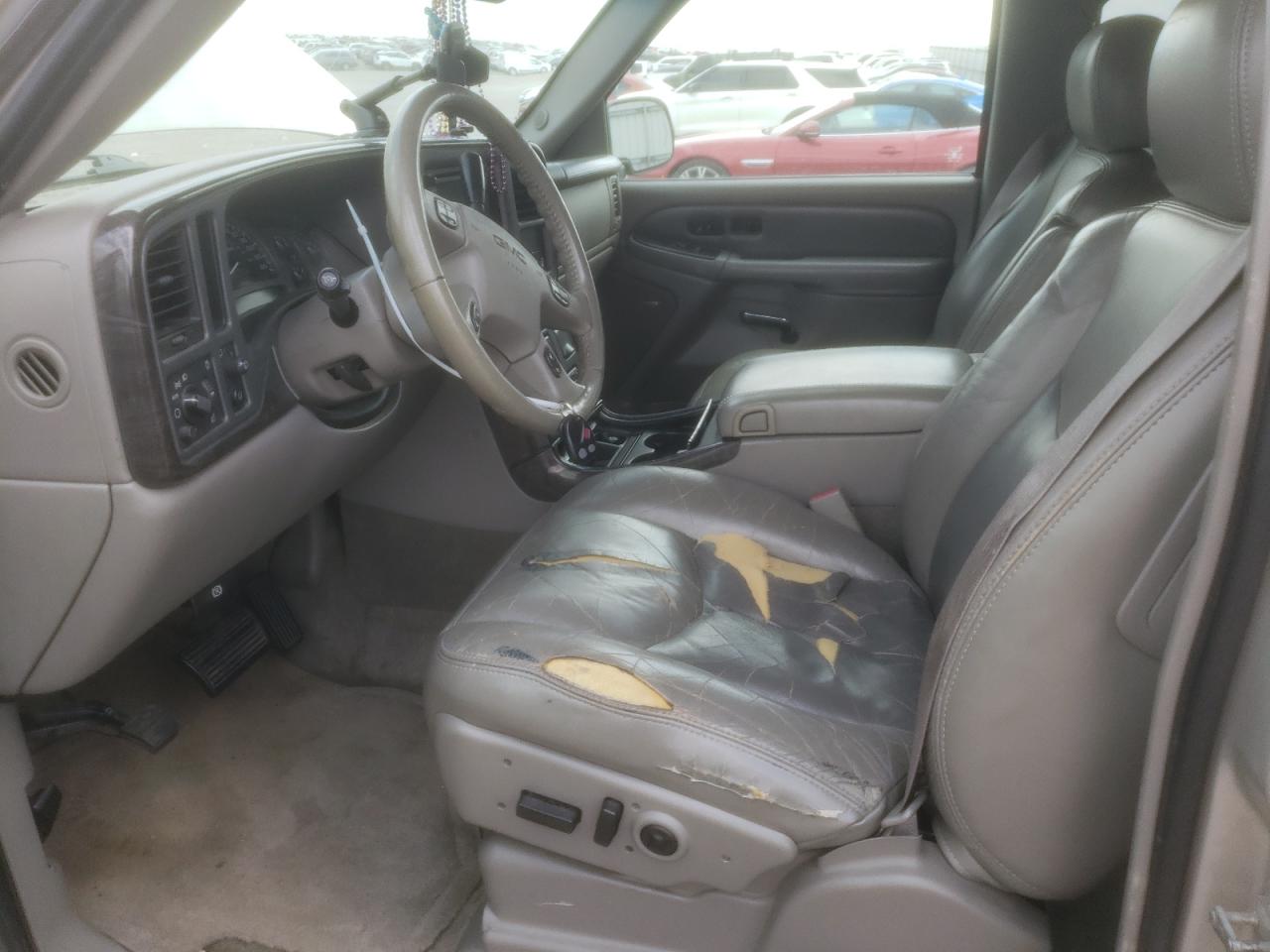 2005 GMC Yukon Xl Denali VIN: 1GKFK66U25J216231 Lot: 52962575