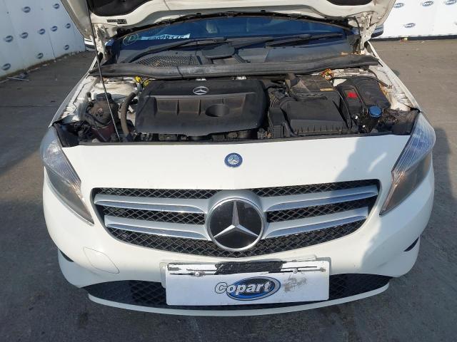 2015 MERCEDES BENZ A180 SPORT