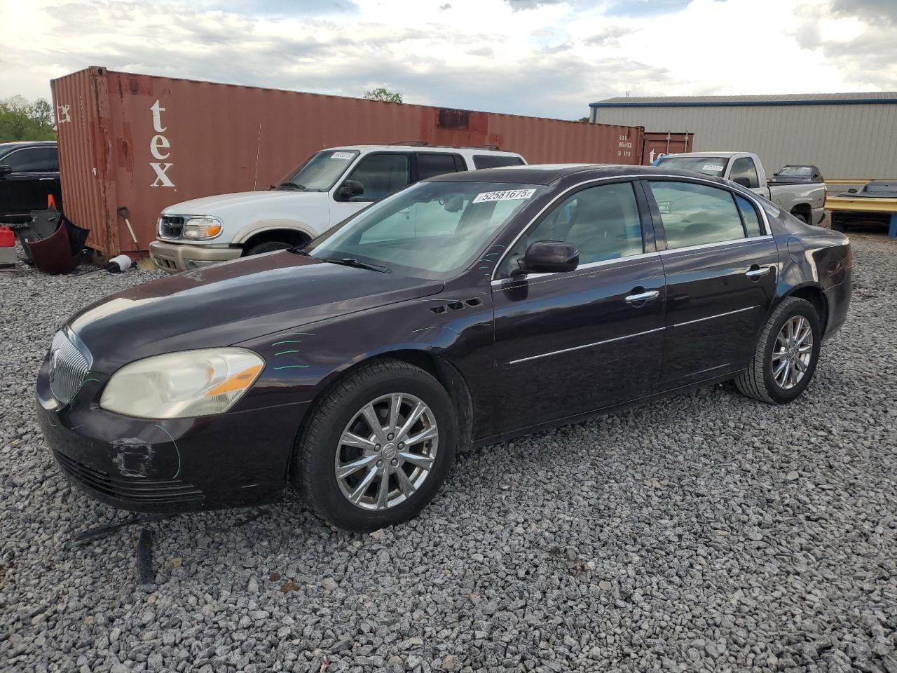 2009 Buick Lucerne Cxl for Sale in Hueytown, AL - Minor Dent/Scratches