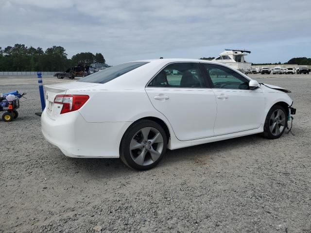  TOYOTA CAMRY 2014 White