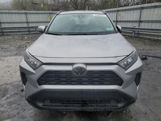  TOYOTA RAV4 2021 Srebrny