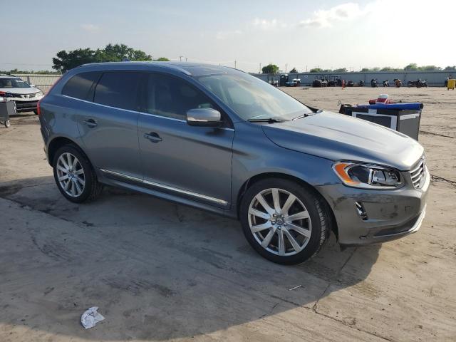  VOLVO XC60 2017 Srebrny