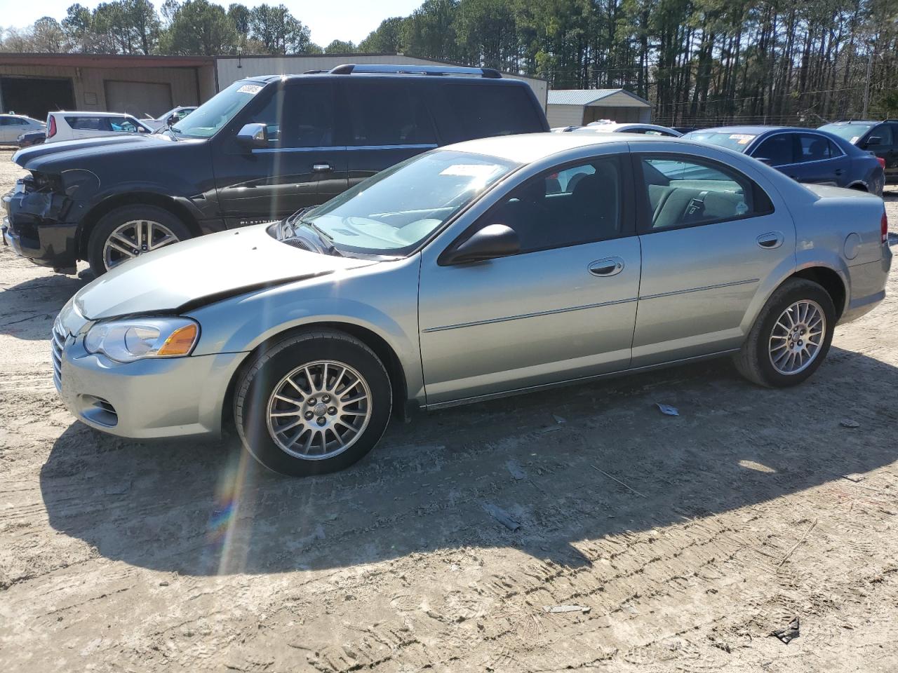 2004 Chrysler Sebring Lx for Sale in Seaford, DE - Front End