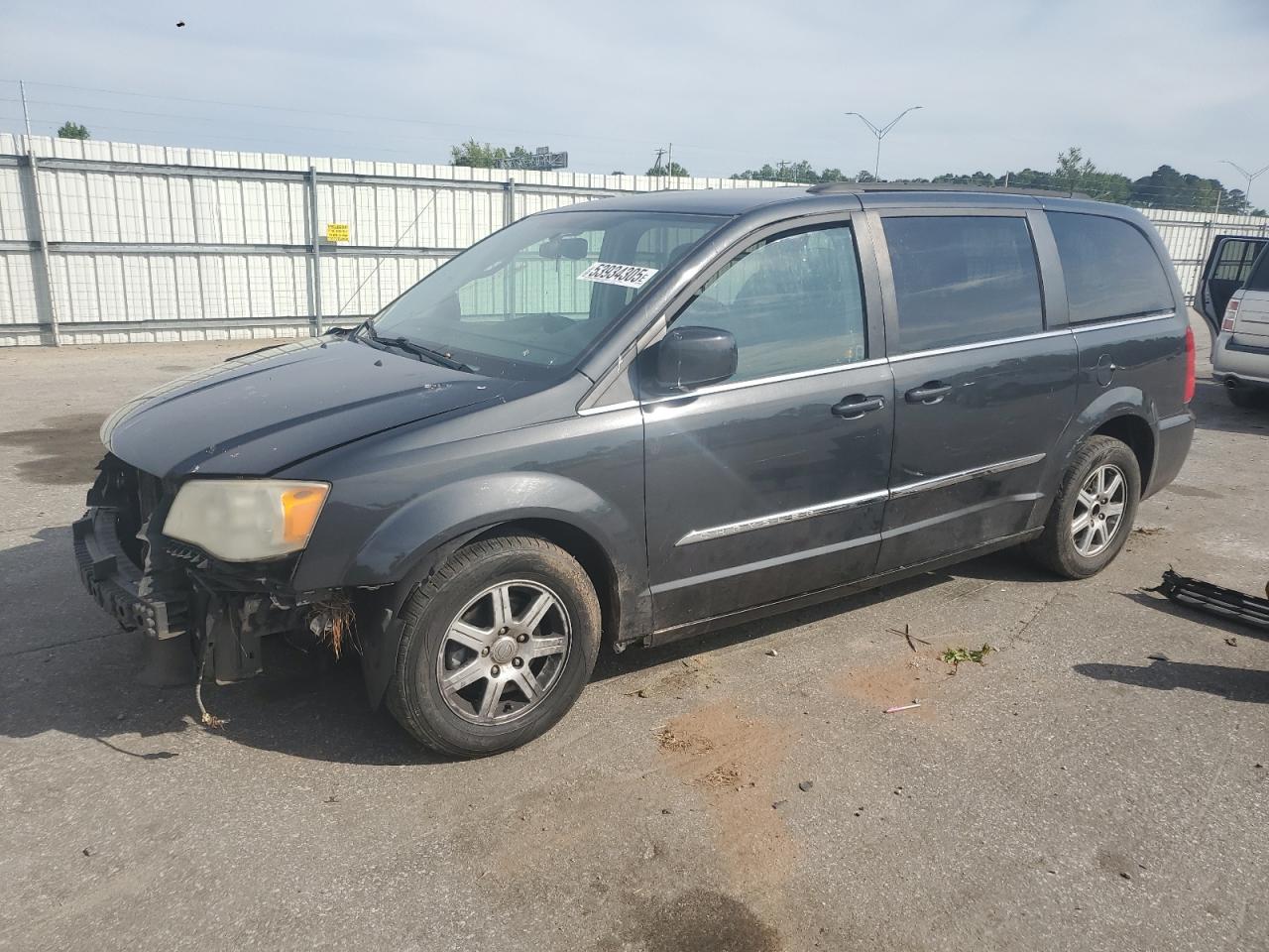 2011 Chrysler Town & Country Touring en Venta en Dunn, NC - Front End