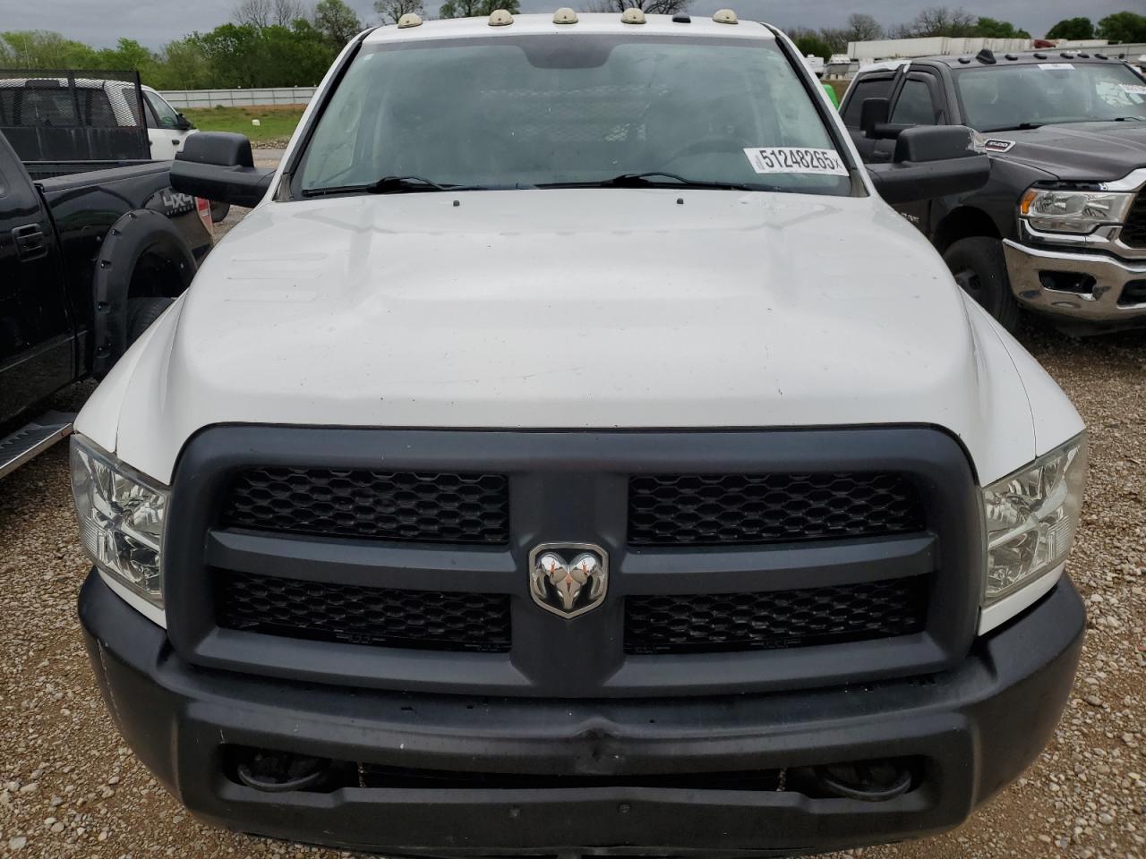 2015 Ram 3500 Flatbed Pickup Truck VIN: 3C7WRSBJ2FG526297 Lot: 51248265