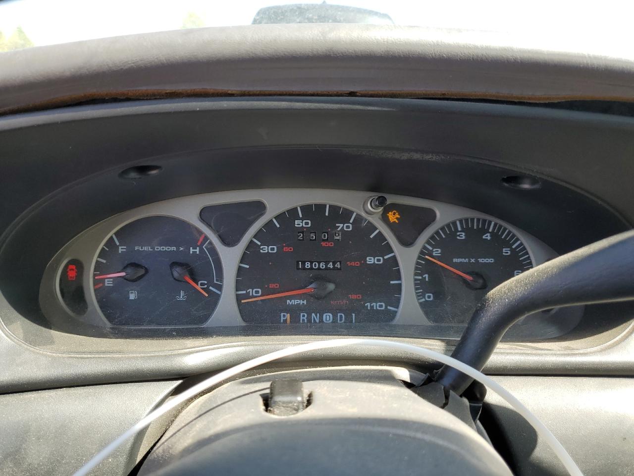 1999 Ford Taurus Se VIN: 1FAFP53U9XG171645 Lot: 53187385