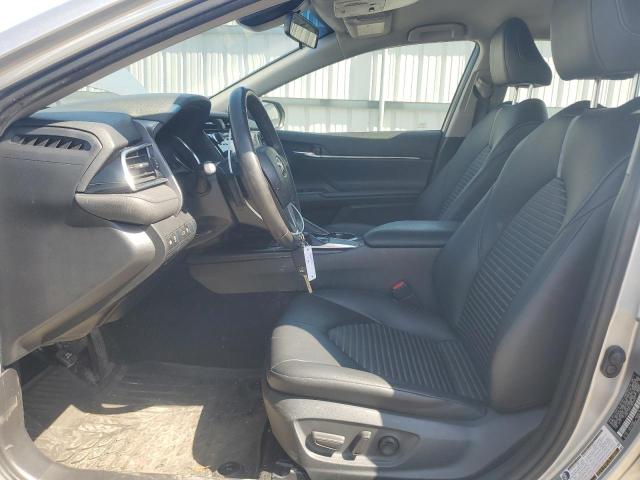  TOYOTA CAMRY 2018 Silver