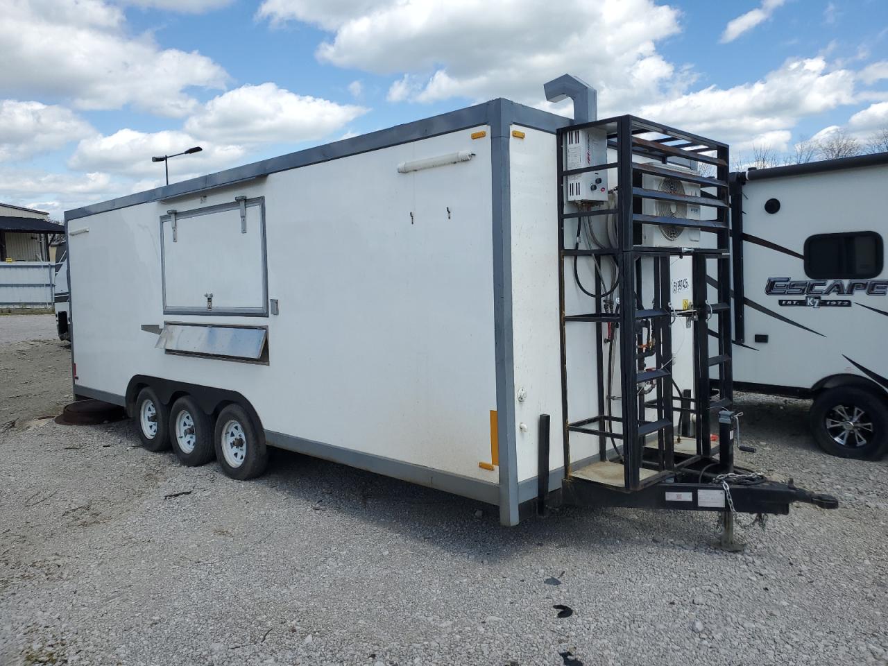 2023 The Fud Trailer Food Trailer zu verkaufen in Lexington, KY - Water/Flood