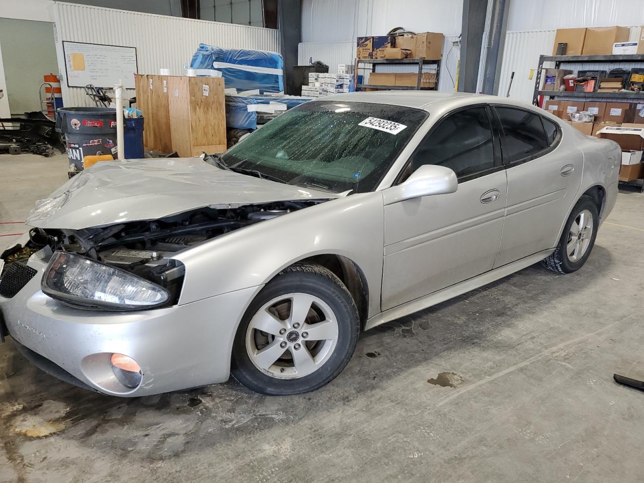2005 Pontiac Grand Prix  de vânzare în Greenwood, NE - Front End