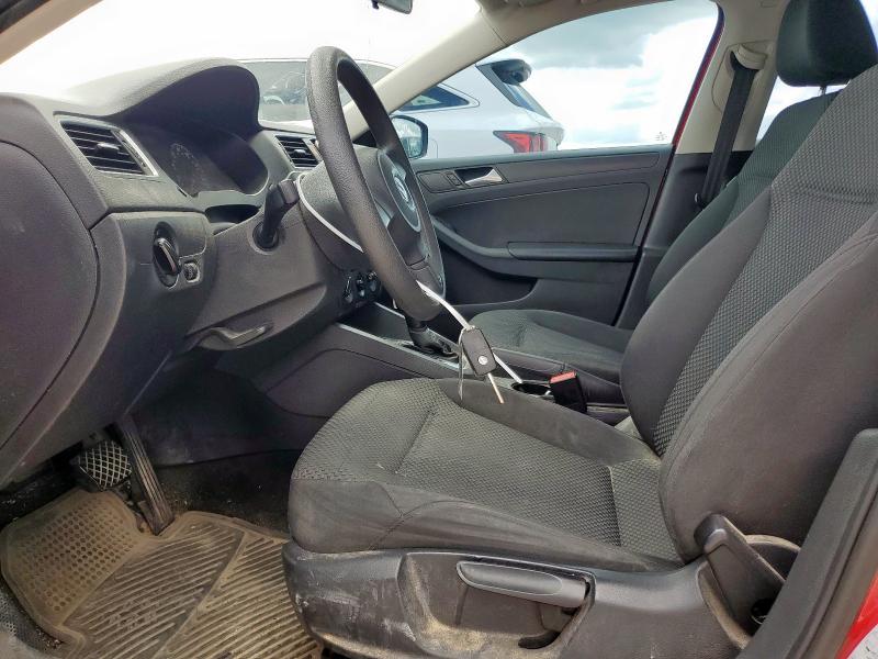  VOLKSWAGEN JETTA 2014 Красный
