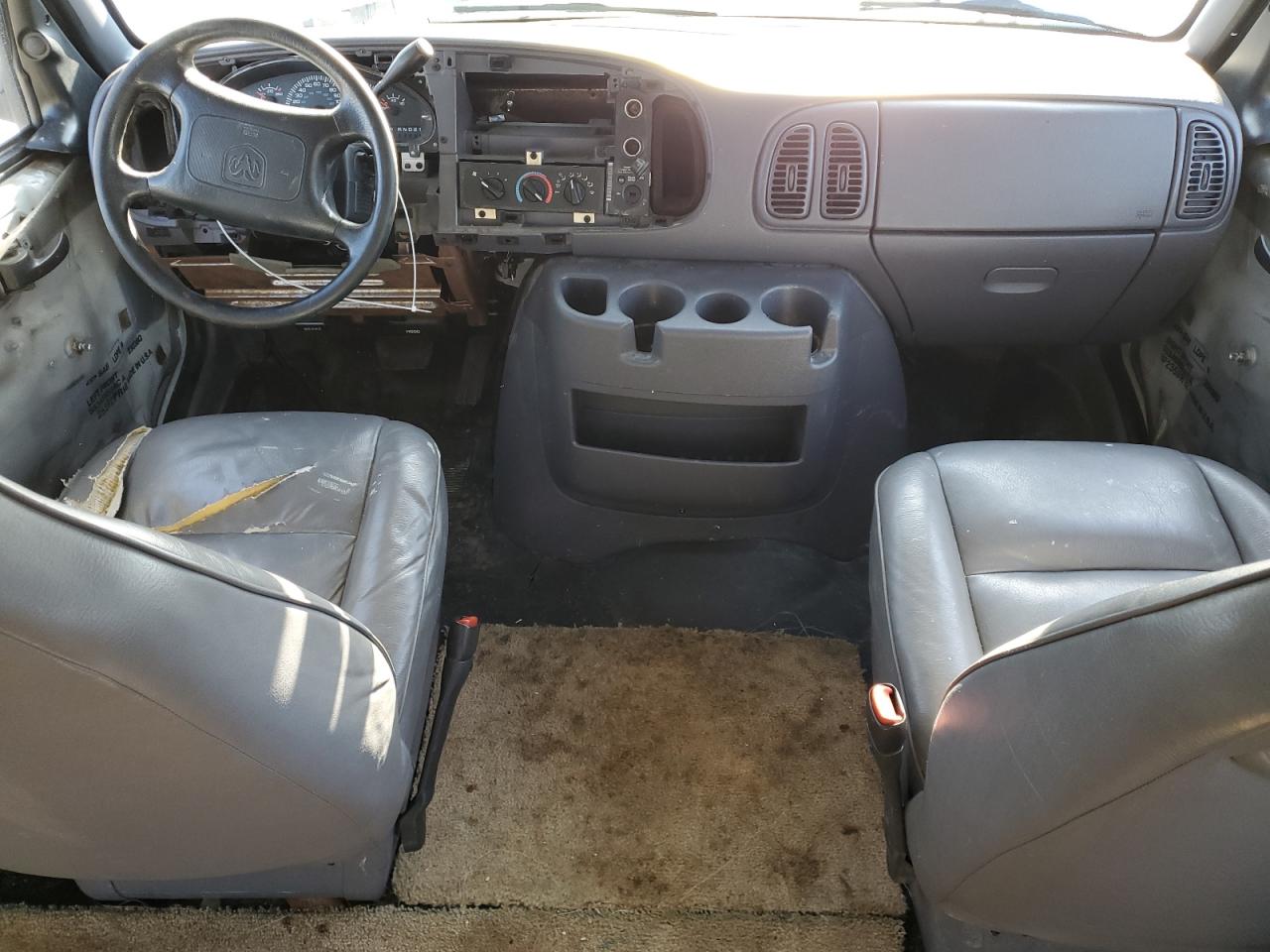 2000 Dodge Ram Van B1500 VIN: 2B7HB11X9YK116287 Lot: 52851085
