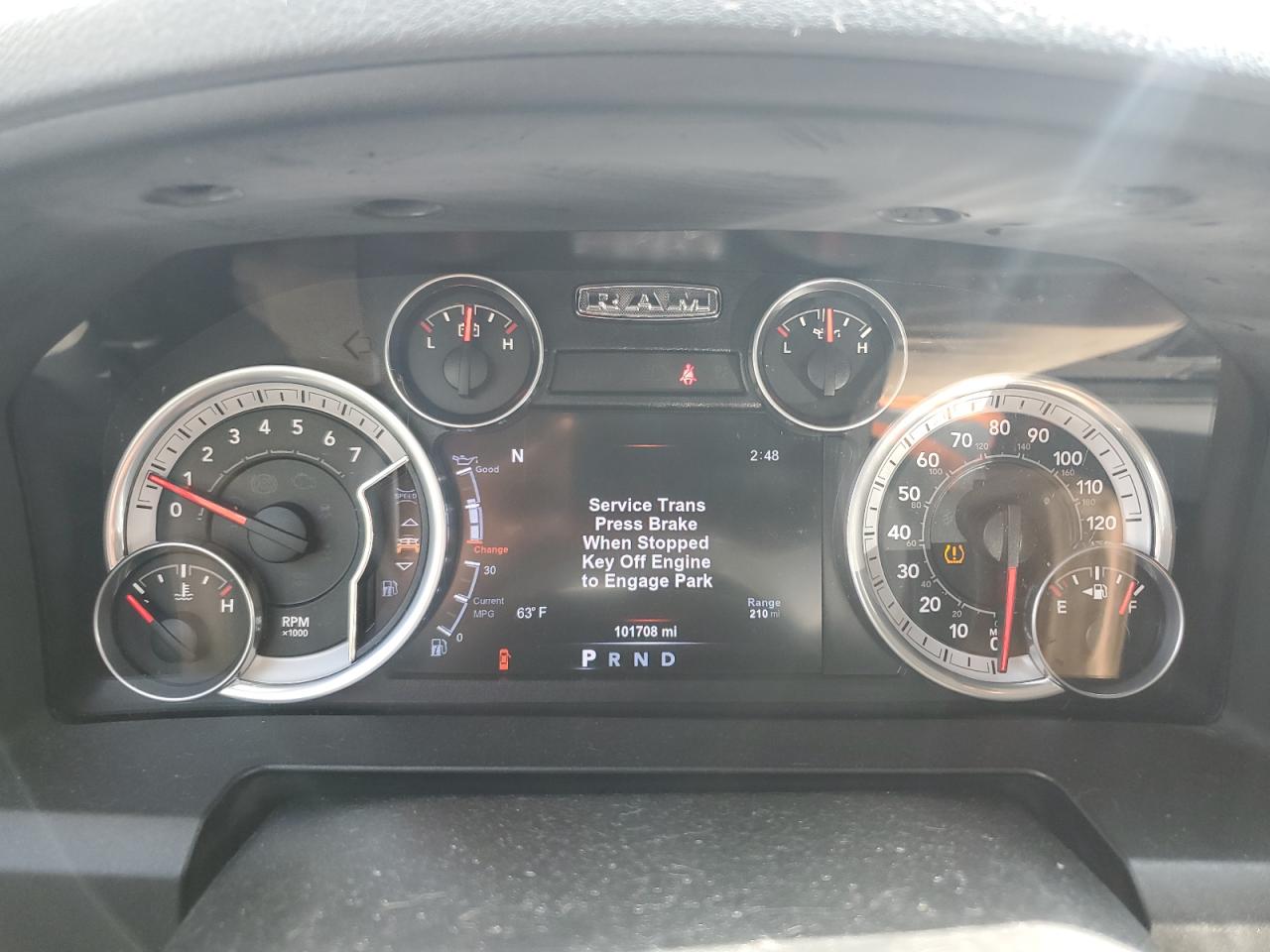 2015 RAM 1500 - Image 9