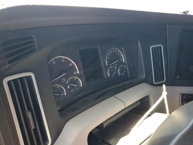 2018 FREIGHTLINER CASCADIA 126 SEMI TRUCK