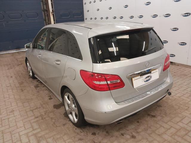 2012 MERCEDES BENZ B180 BLUEE