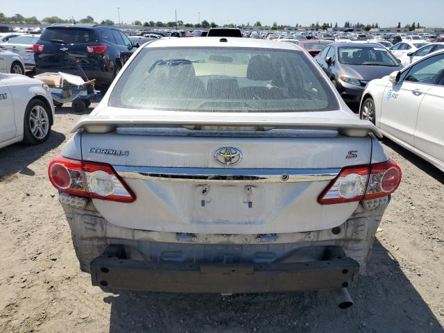 Седаны TOYOTA COROLLA 2012 Серебристый