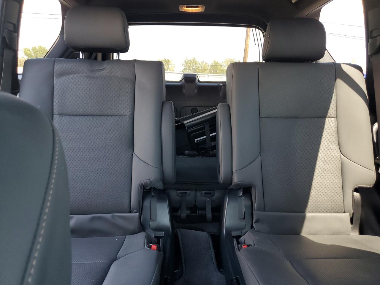 2023 Lexus Gx 460 VIN: JTJAM7BXXP5381653 Lot: 52405135