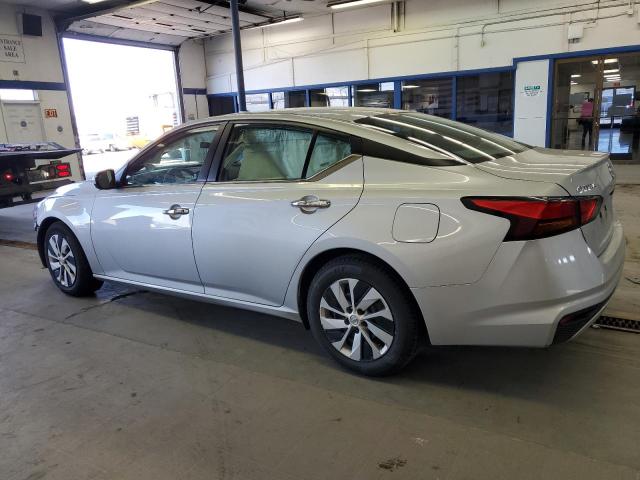  NISSAN ALTIMA 2022 Srebrny