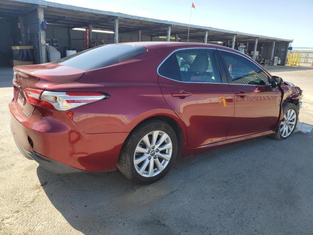  TOYOTA CAMRY 2018 Червоний