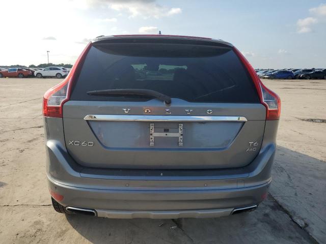  VOLVO XC60 2017 Srebrny