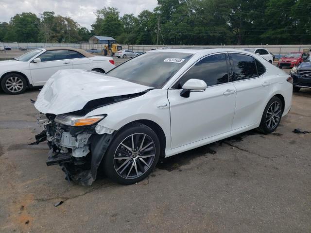 TOYOTA CAMRY XLE 2021