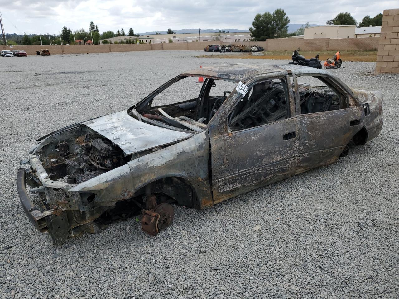2001 Toyota Camry Ce zu verkaufen in Mentone, CA - Burn
