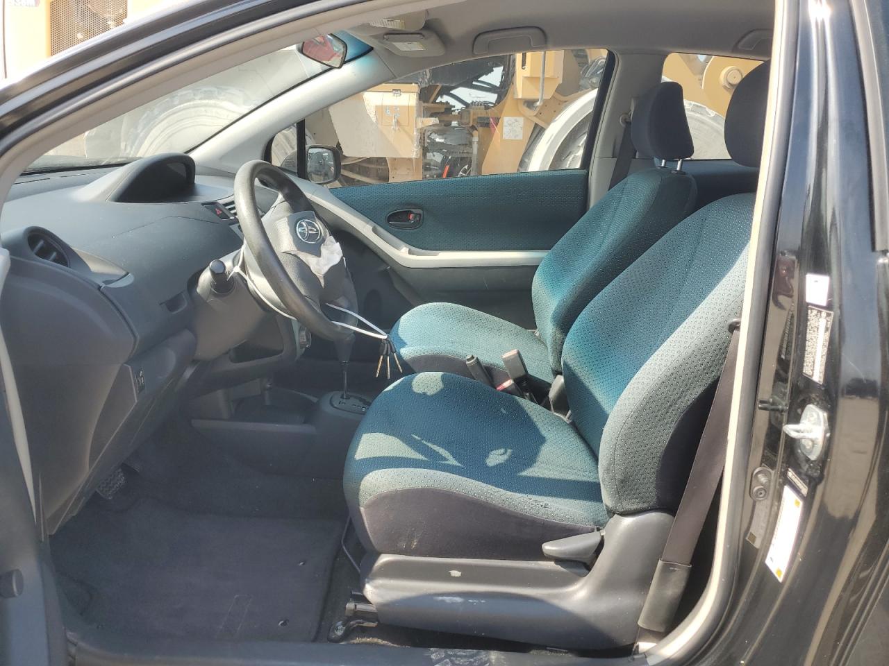 2008 Toyota Yaris VIN: JTDJT923285215823 Lot: 53257895