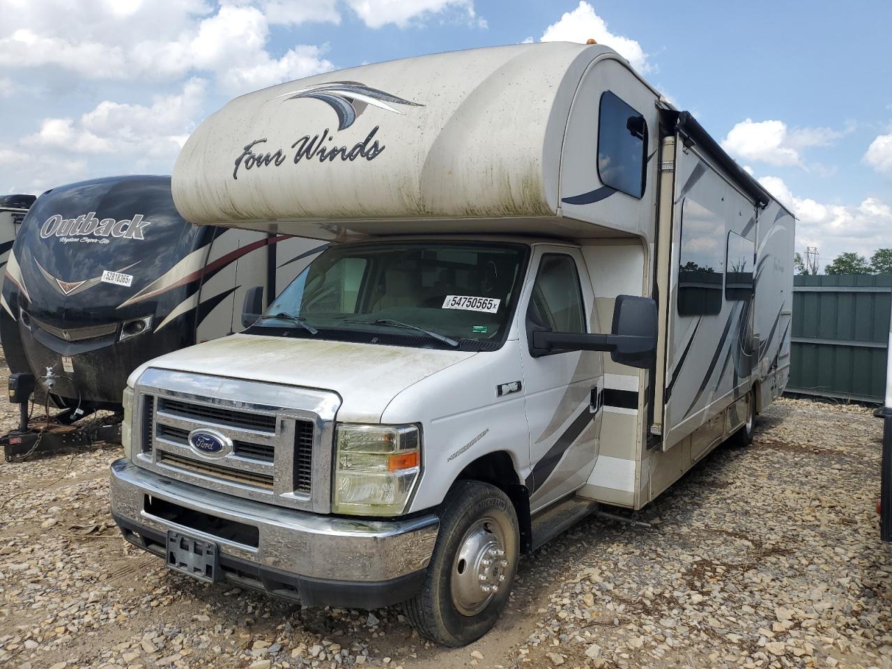 2017 Ford Econoline E450 Super Duty Cutaway Van for Sale in Sikeston, MO - Water/Flood