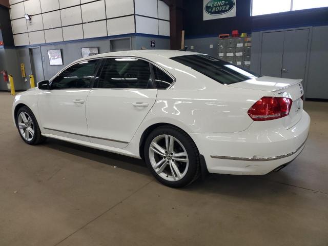 Седаны VOLKSWAGEN PASSAT 2014 Белый