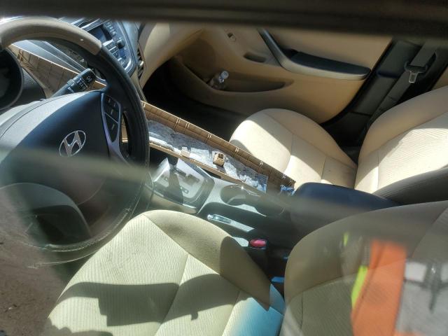  HYUNDAI ELANTRA 2013 Красный