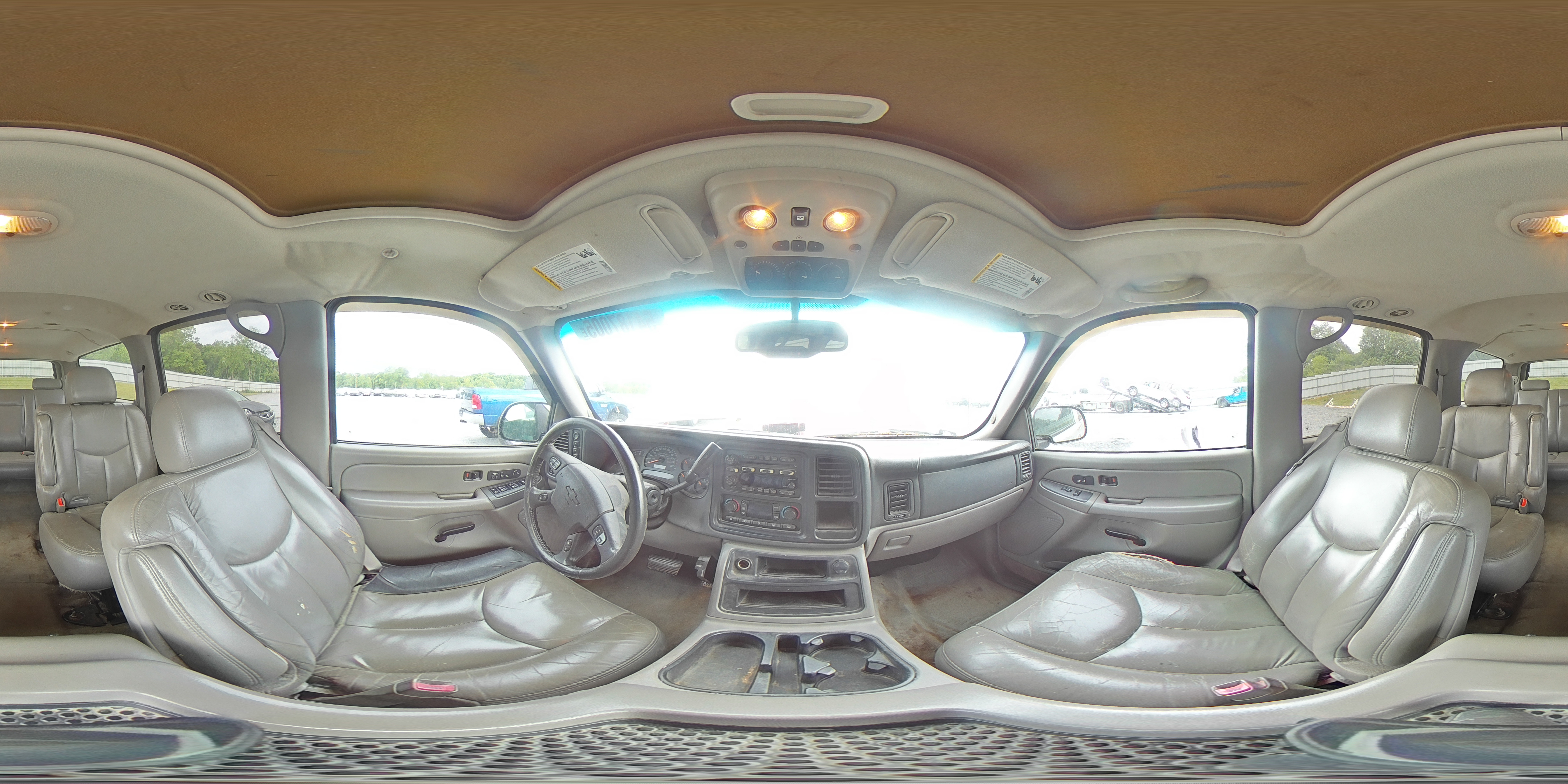 2004 Chevrolet Suburban K1500 VIN: 3GNFK16T44G148589 Lot: 54187005