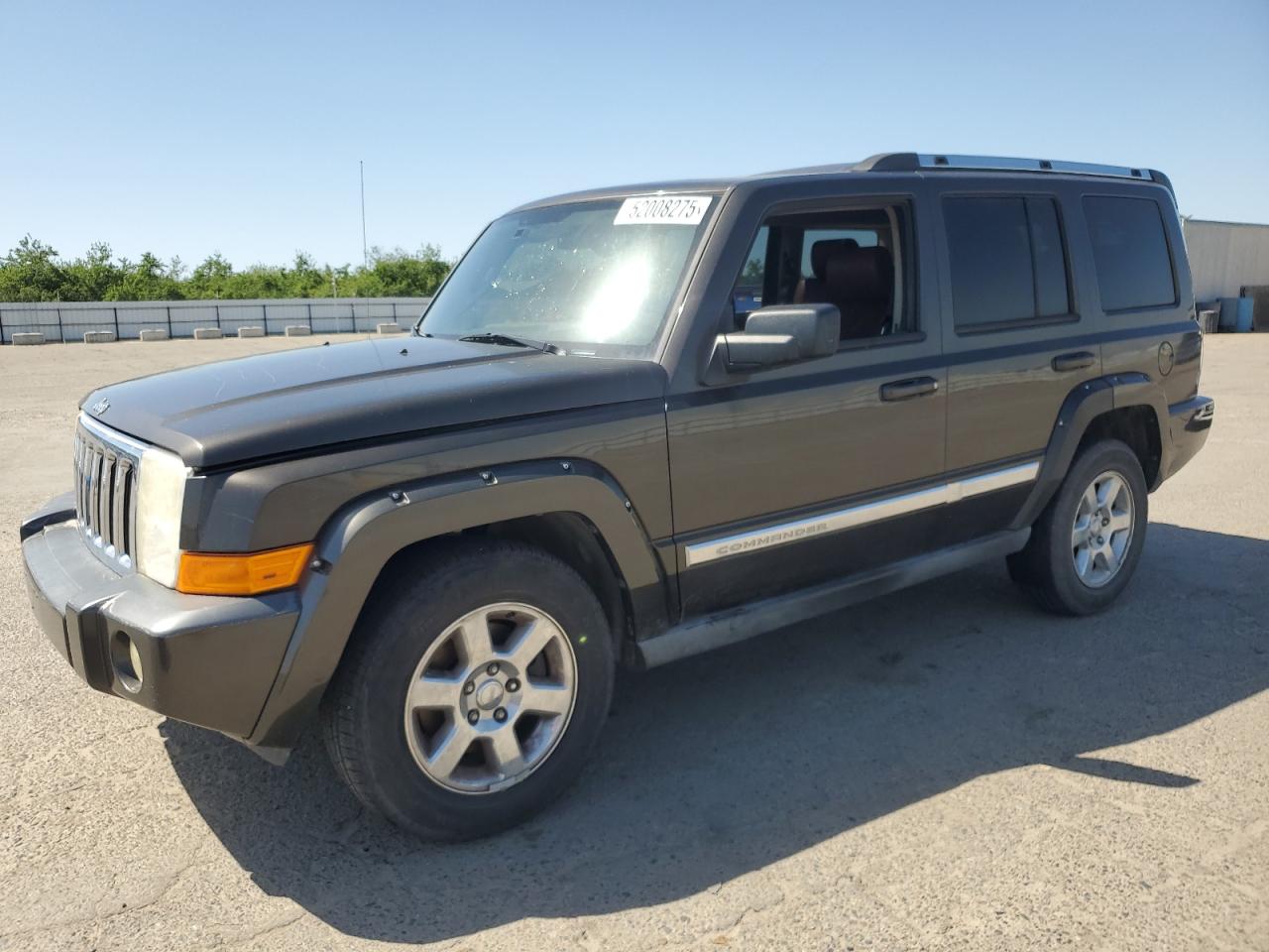 2006 Jeep Commander Limited იყიდება Fresno-ში, CA - Vandalism