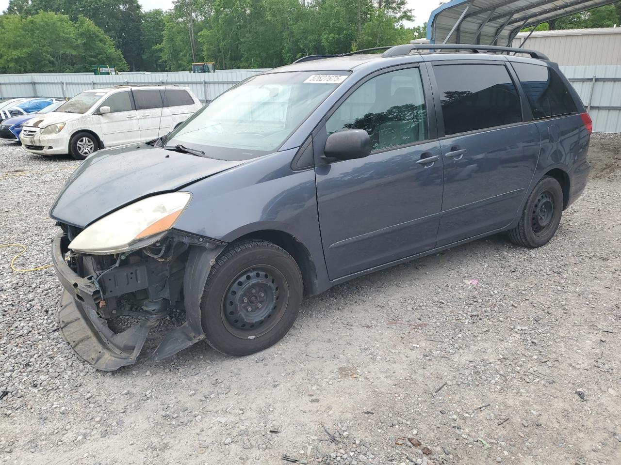 2007 Toyota Sienna Ce for Sale in Augusta, GA - Front End