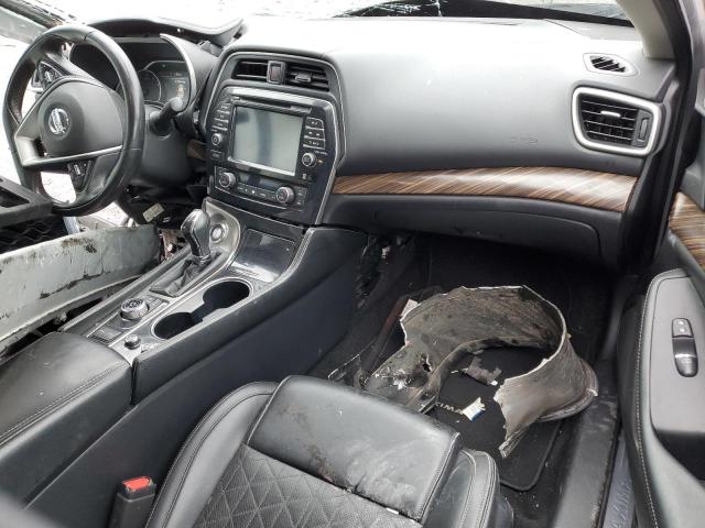  NISSAN MAXIMA 2018 Srebrny