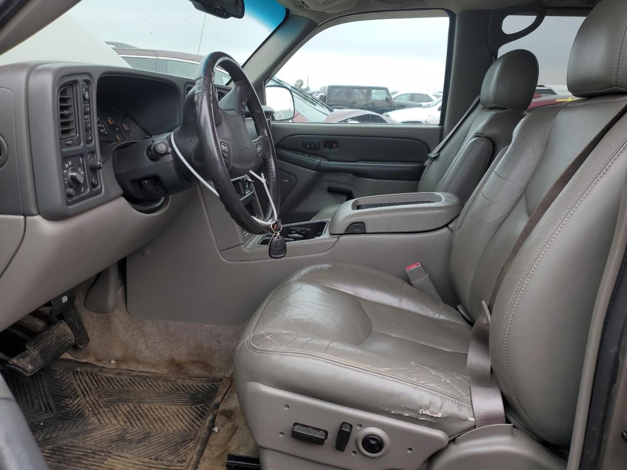 2003 Chevrolet Tahoe K1500 VIN: 1GNEK13Z33J284018 Lot: 52396105