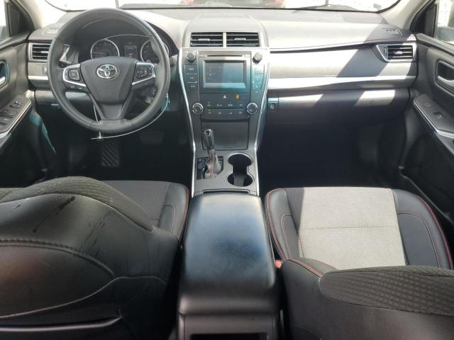  TOYOTA CAMRY 2017 Biały
