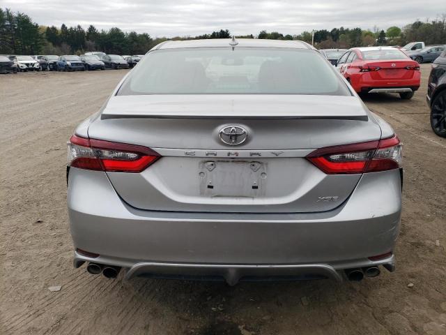  TOYOTA CAMRY 2019 Srebrny