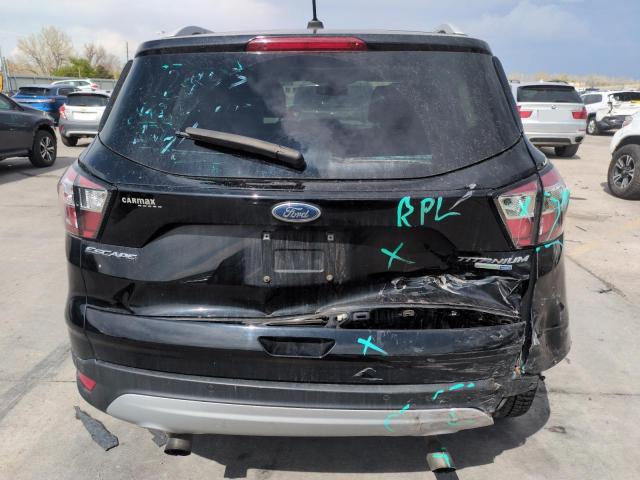  FORD ESCAPE 2017 Czarny