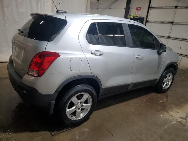  CHEVROLET TRAX 2016 Srebrny