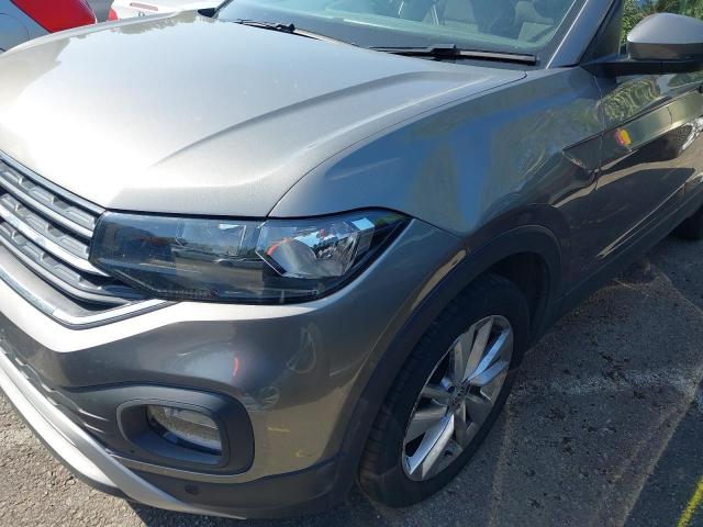 2019 VOLKSWAGEN T-CROSS SE