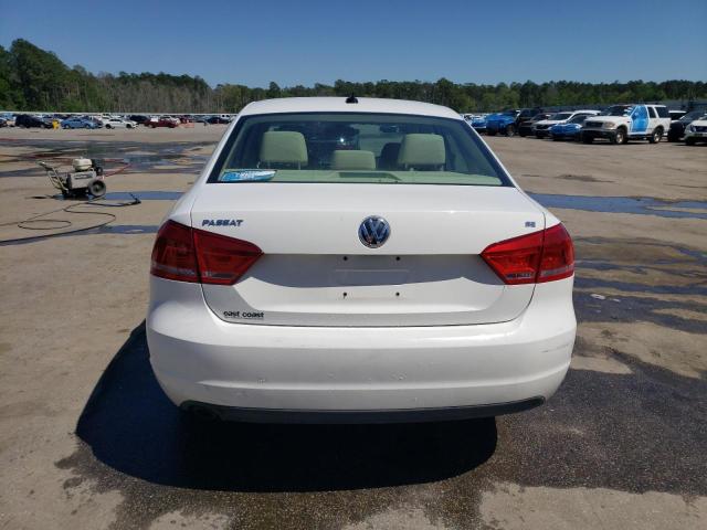  VOLKSWAGEN PASSAT 2013 Biały