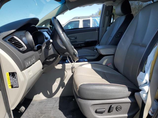 Мінівени KIA All Models 2017 Сріблястий