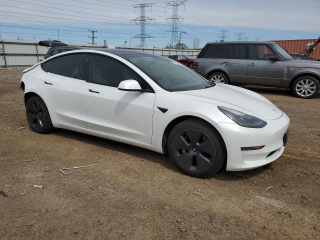 TESLA MODEL 3 2021 Biały
